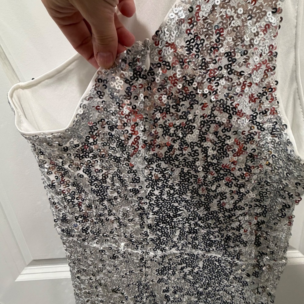 FAERIESTY Womens One Shoulder Dress Sequin Slit Silver Medium - Picture 11 of 11